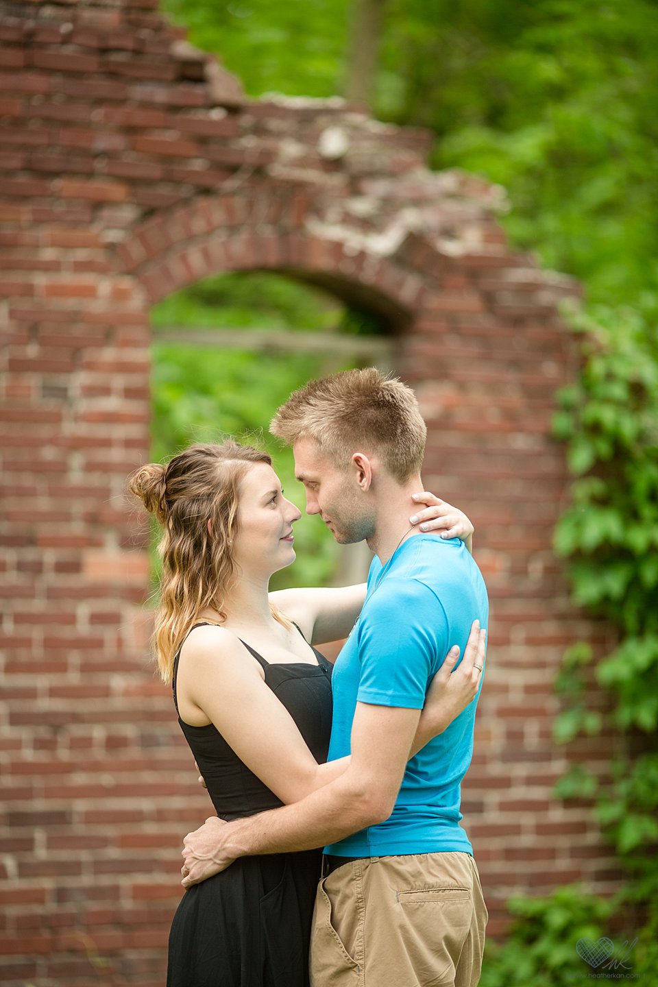 Grand Ledge engagement photographs Lincoln brick park