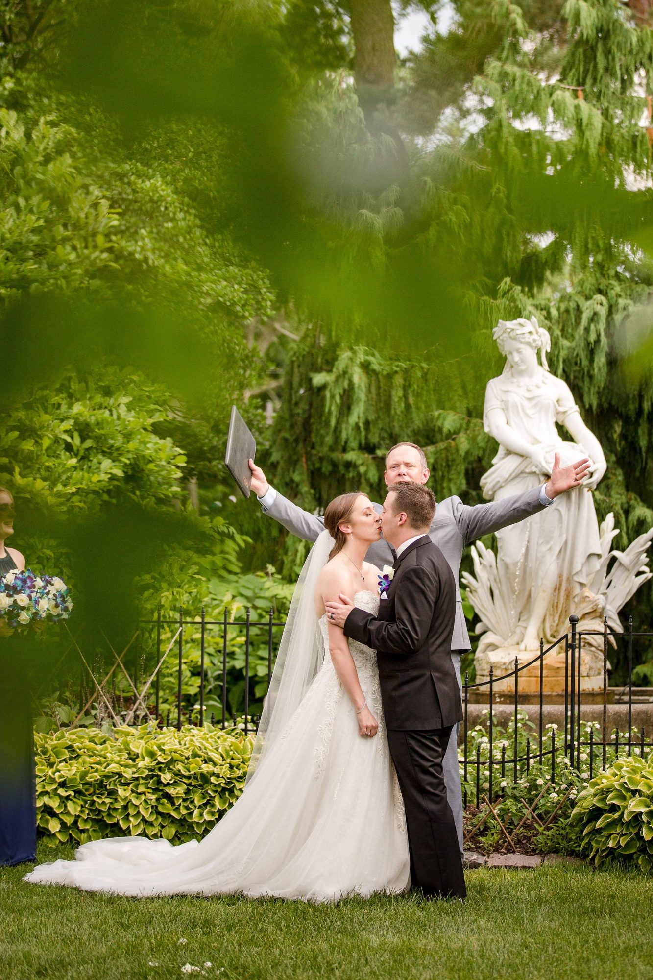 toledo zoo aquarium wedding